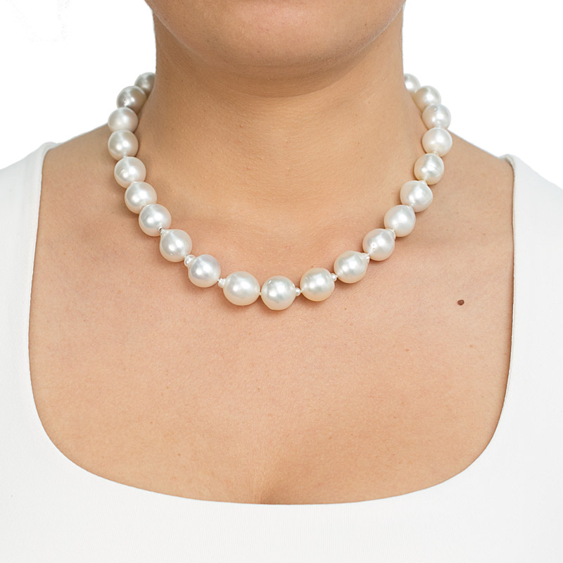 product/thumbnail_img/Anne-Heywood-WG-Necklace.jpg